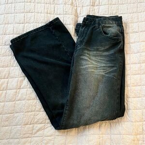 Low Rise Baggy Jeans